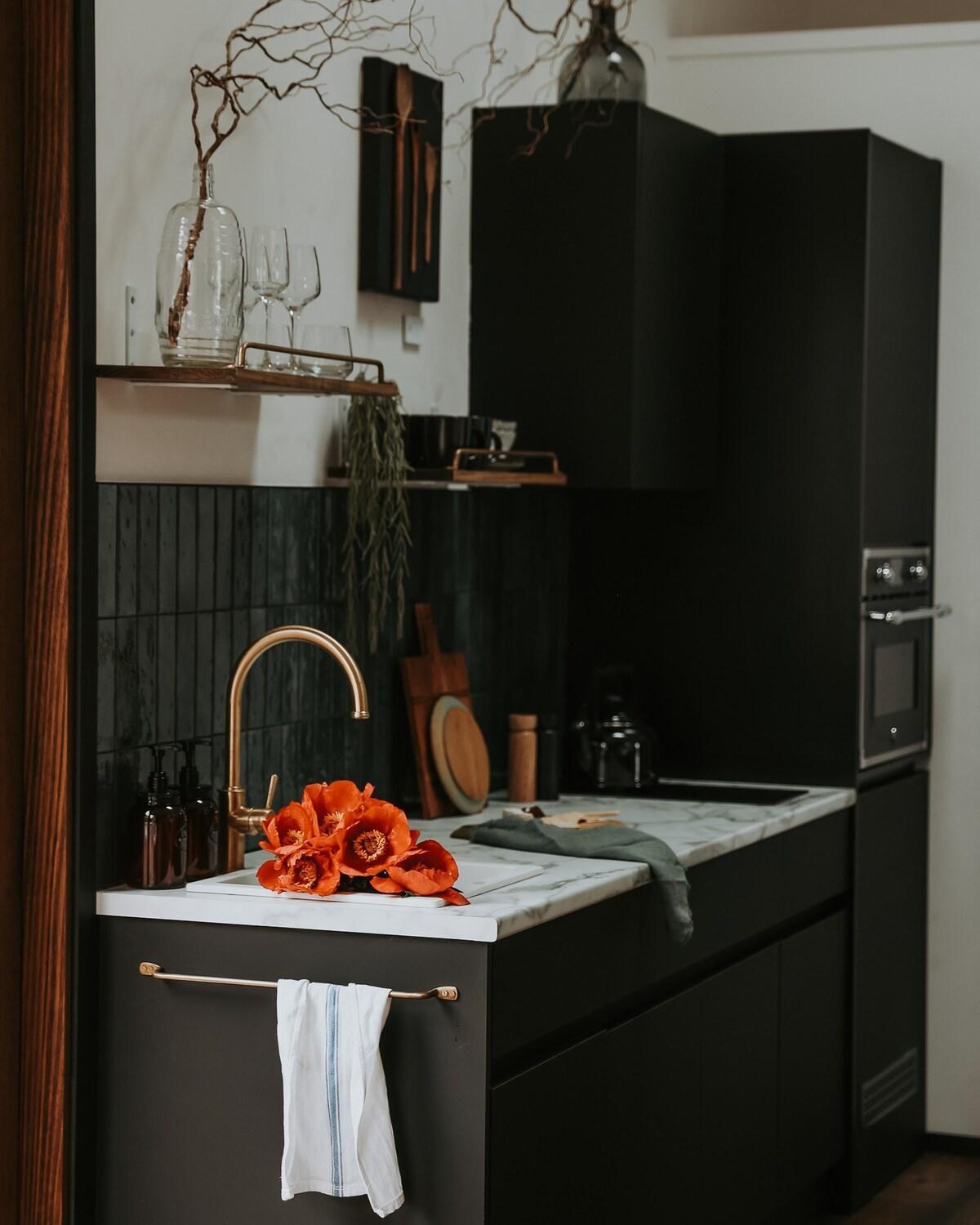 Apartment Braithwaite - Chic Retreat With Outdoor Bath Hobart